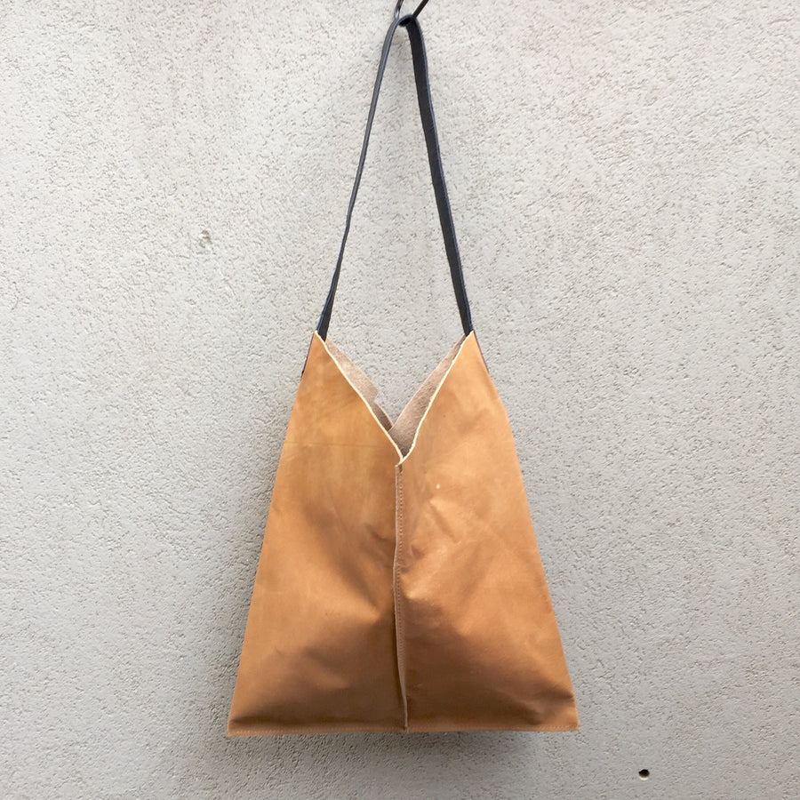 Lilly Vintage Tan Leather Shoulder Bag - KITTY KAT