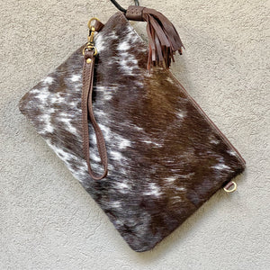 Sahara Reversible Cowhide & Leather Crossbody Clutch Bag - Speckled Chocolate White - KITTY KAT